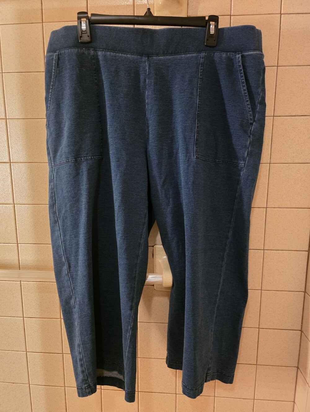 Pure Jill Indigo Denim Pull-On Knit Capris